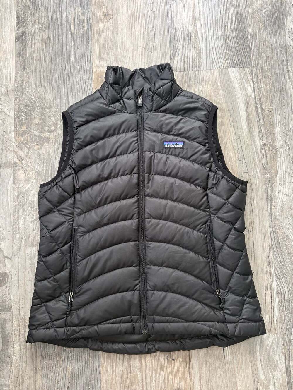 Patagonia Women's Down Sweater Vest Size S Black